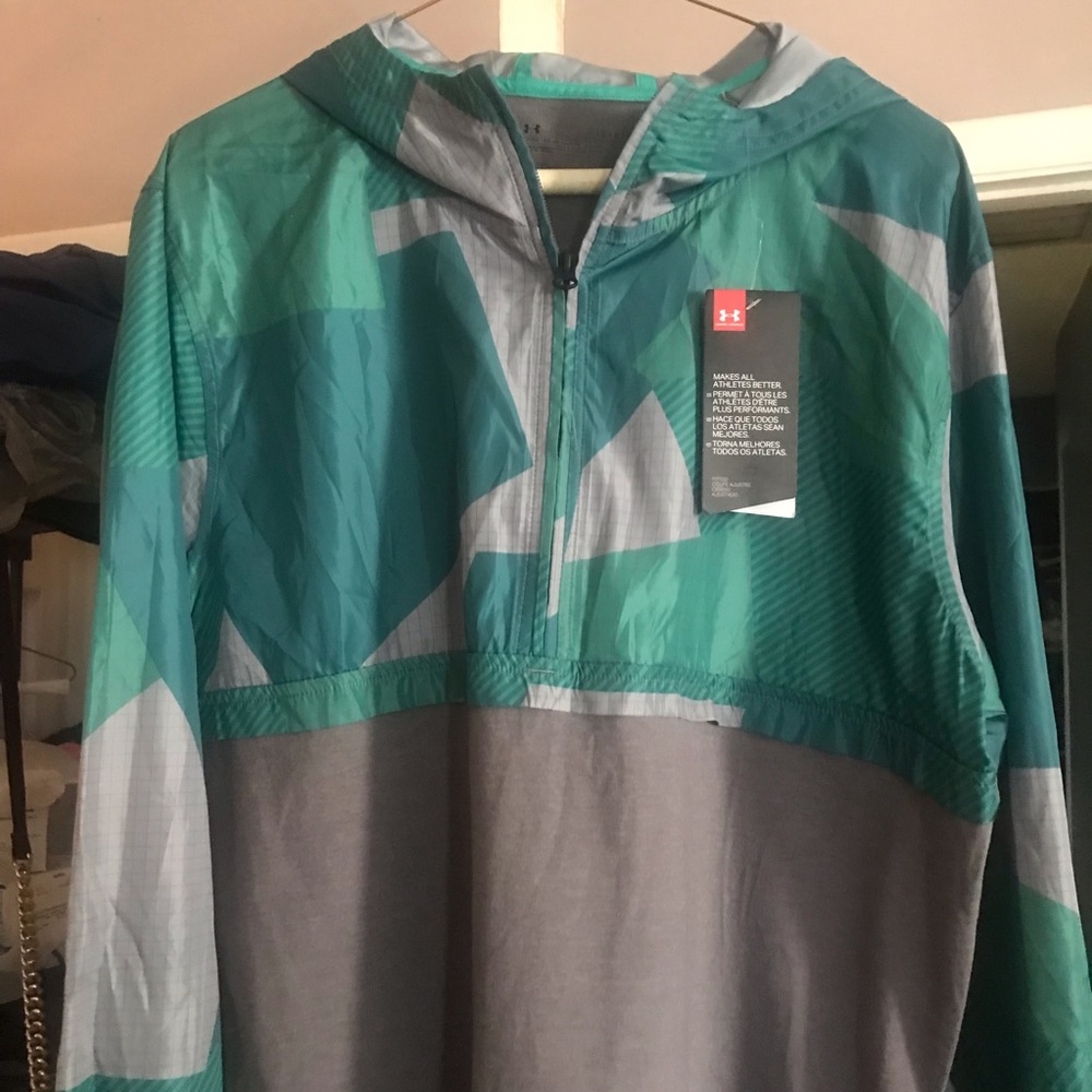 Nice men’s shirt jacket Under armor brand brand new